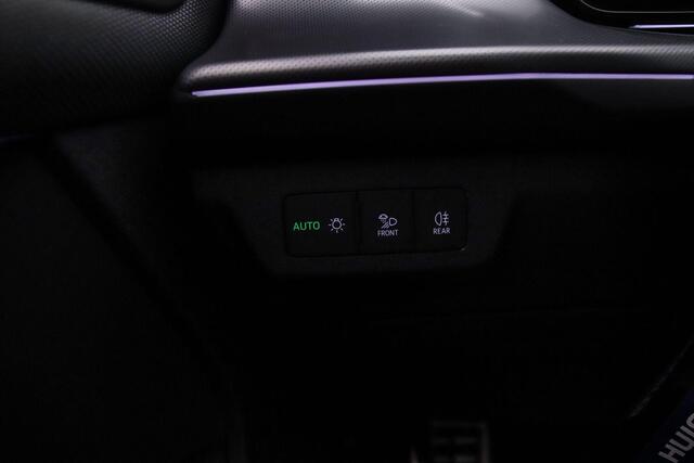 Audi Q3 Sportback 1.5 e-hybrid S edition | Panorama Dak | Adaptieve Cruise | Camera | Apple/Android Play | Optiepakket | LED verlichting pakket |