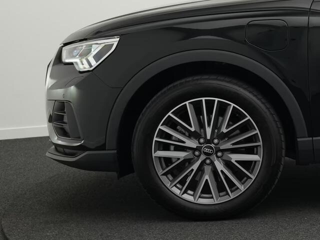 Audi Q3 45 Tfsi-e S-LINE ** LED, VIRTUAL, TREKH, ACC, ACC, CAMERA, 19-inch LMV ** 1e EIG - UNFALLFREI ** ** INFORMEER OOK NAAR ONZE AANTREKKELIJKE FINANCIAL-LEASE TARIEVEN **