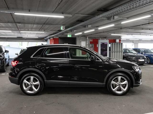 Audi Q3 45 Tfsi-e S-LINE ** LED, VIRTUAL, TREKH, ACC, CAMERA, KEYLESS, 19-inch LMV ** 1e EIG - UNFALLFREI ** ** INFORMEER OOK NAAR ONZE AANTREKKELIJKE FINANCIAL-LEASE TARIEVEN **