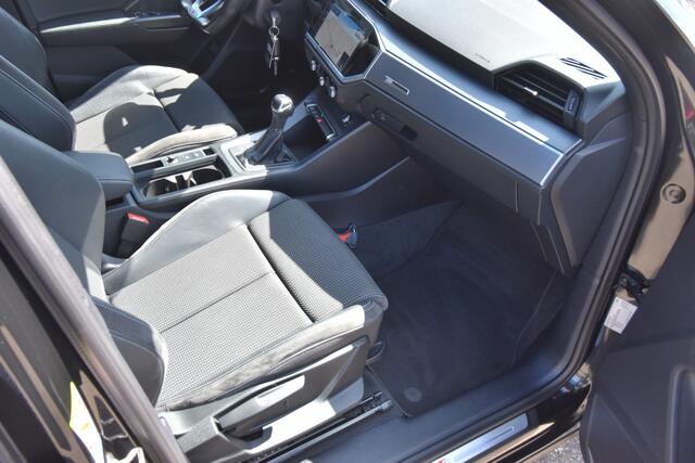Audi Q3 Sportback 45 TFSI e S Edition 2X S-Line , VIRTUAL COCKPIT , CLIMATR , LED KOPL , PDC V+A , NAVI ,