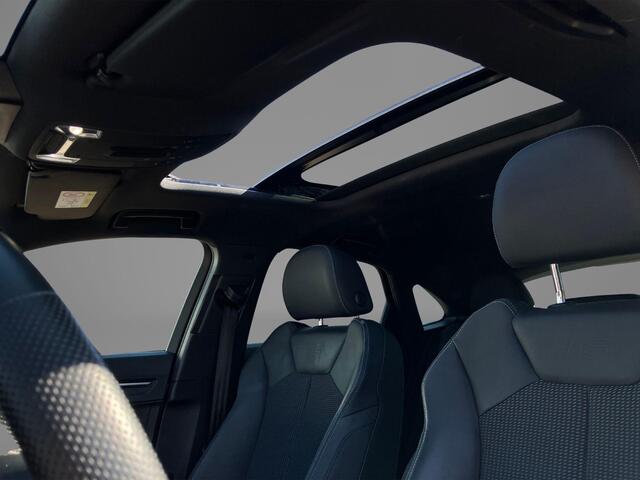 Audi Q3 Sportback 45 TFSIe 180KW/245PK S Edition Panoramadak · Camera + parkeersensoren · Apple/Android Car Play ·