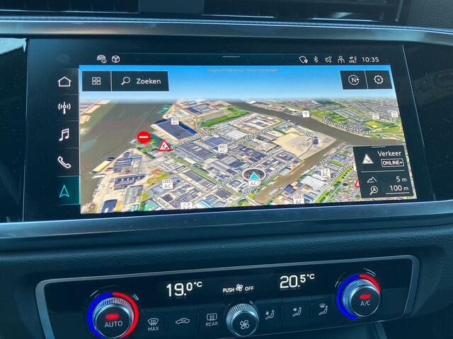 Audi Q3 Sportback 45 TFSIe 180KW/245PK S Edition Panoramadak · Camera + parkeersensoren · Apple/Android Car Play ·