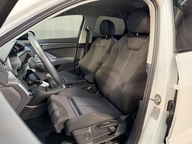 Audi Q3 Sportback 45 TFSI e S Edition 20"/Adaptieve cruise/Dodehoek/LED/Elektrische klep/Keyless/Stoelverwarming/PDC v+a/Apple Carplay & Android Auto