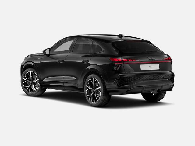 Audi Q3 Sportback 1.5 200kW e-hybrid S edition 272 PK · Glazen panoramadak · Tech plus · Trekhaak elek. wegklapbaar