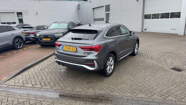 Audi Q3 Sportback 35 TFSI 150pk S Edition S-Tronic / Navigatie / Stoelverwarming / Camera