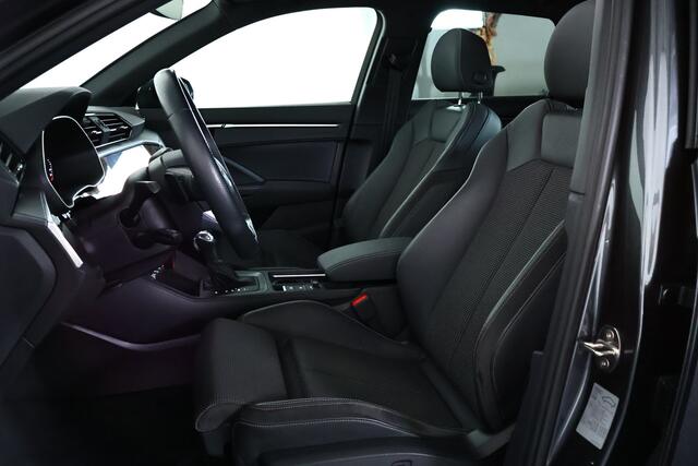 Audi Q3 45 TFSI e S-Line / Opendak / Cruise / Carplay / LED
