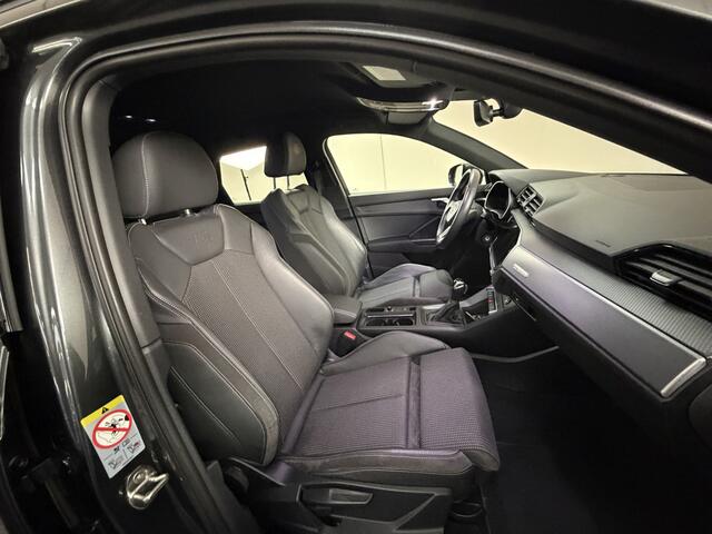 Audi Q3 45 TFSI e S-Line Business Edition Carplay / Cruise & Climate Cntrl / Trekhaak / Virtual / Acc