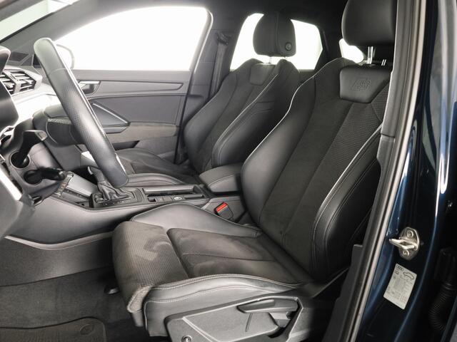 Audi Q3 Sportback 45 TFSI e S Edition 245 pk S-tronic | Navigatie | Panoramadak | Parkeersensoren | Adaptieve cruise control | S-Line