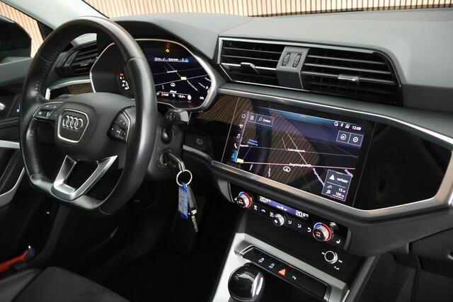 Audi Q3 35 TFSI 150pk Business Edition Trekhaak Camera Stoelverwarming LED Virtual Cockpit Navigatie Panoramadak