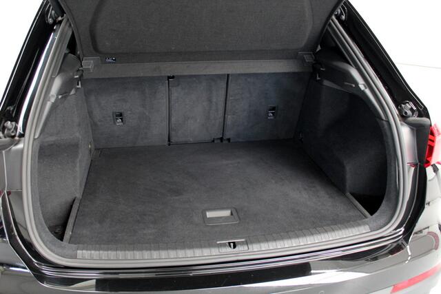 Audi Q3 40 TFSI quattro Business Edition 191PK, RIJKLAAR | LEER/ALCANTARA | VIRTUAL COCKPIT | 19" LM-VELGEN