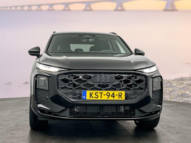Audi Q3 S edition e-hybrid 272 PK Trekhaak l Leer l Tech+