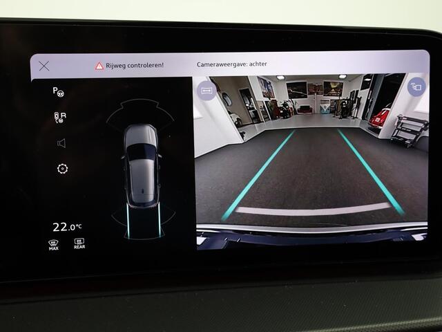 Audi Q3 Advanced edition e-hybrid 272 pk | Techniekpakket plus | S line interieur sportstoelen | Laadconcept compact | Privacy glas |