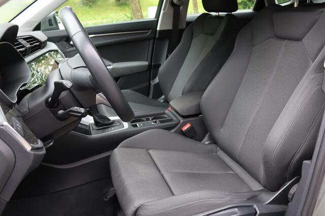 Audi Q3 Sportback 45 TFSI e S-Line LED/MMI Plus/CarPlay/Dodehoek/Elek. klep/ACC/19"