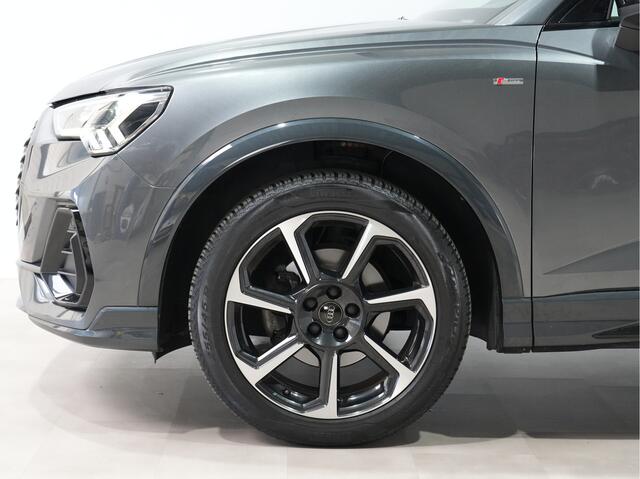 Audi Q3 Sportback 35 TFSI 150 pk S Edition Panoramadak, Trekhaak, Camera, Navigatie