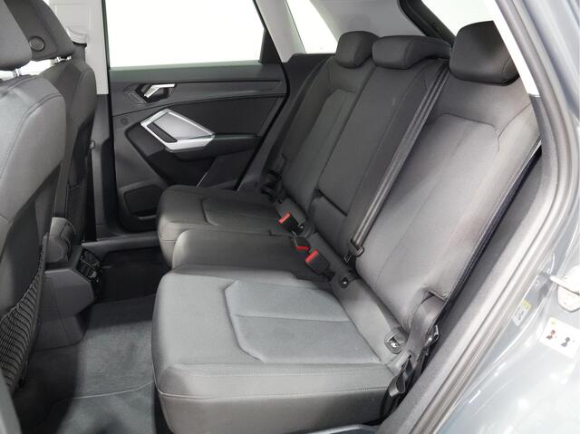 Audi Q3 45 TFSI e 245 pk PHEV Business Edition Navigatie, Trekhaak, Clima, Stoelverwarming