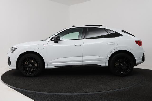 Audi Q3 Sportback 45 TFSI e S Edition (PANORAMADAK, STOELVERWARMING, SFEERVERLICHTING, CARPLAY, CAMERA, 1e EIGENAAR)