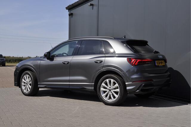 Audi Q3 45 TFSI e S edition