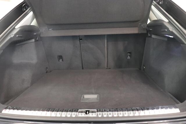 Audi Q3 35 TFSI Advanced Pro Line | Parkeersensor | Climate control | AppleCarplay Navigatie | Elektr achterklep | Cruise control |