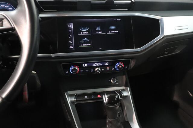 Audi Q3 35 TFSI Advanced Pro Line | Parkeersensor | Climate control | AppleCarplay Navigatie | Elektr achterklep | Cruise control |