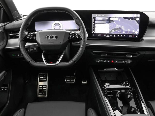 Audi Q3 1.5 TFSI e-hybrid S edition 272 PK · Techniekpakket plus · Privacy glas · S line interieur met sportst.