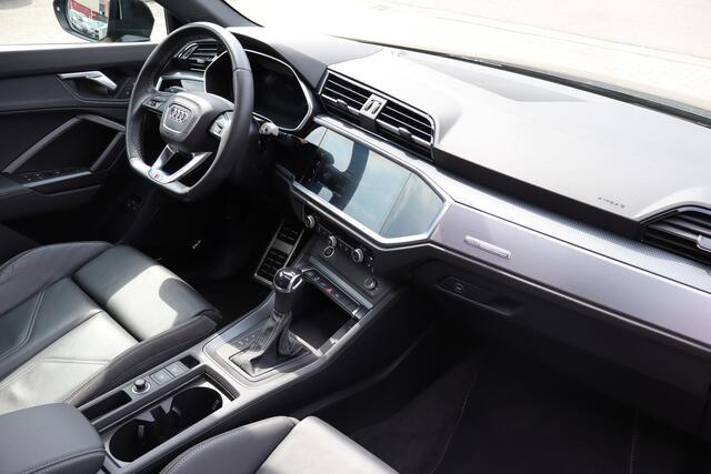 Audi Q3 Sportback 45 TFSI e 3x S-Line Black pack/Panoramadak/360 graden camera/Sonos audio/Apple carplay/Stoelverwarming/Parkeersensoren/Navigatie/20 inch LM velgen