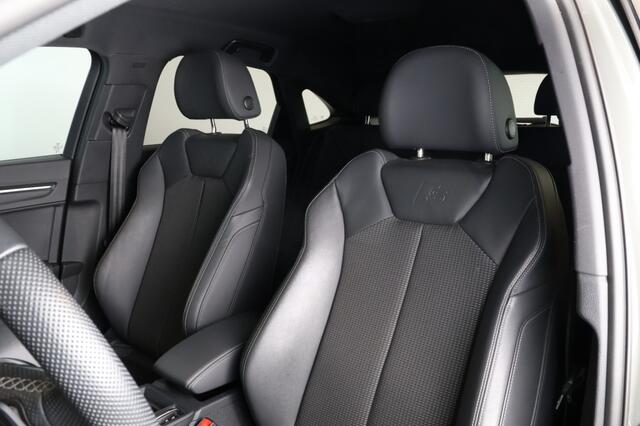 Audi Q3 45 TFSI e S Edition - 99,7 % SoH - Trekhaak - Stoelverwarming - ACC