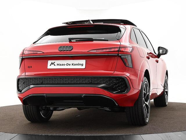 Audi Q3 Sportback 1.5 200kW e-hybrid S edition 272 PK · Tech pro · Glazen panoramadak · Sportstoelen alcantara met rode stiksels