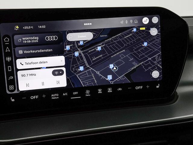 Audi Q3 Sportback 1.5 200kW e-hybrid S edition 272 PK · Tech pro · Glazen panoramadak · Sportstoelen alcantara met rode stiksels