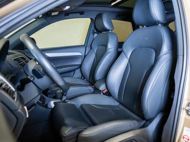 Audi Q3 2.0 TFSI quattro Sport 3x S-Line Edition / 220pk / Trekhaak / Panorama dak / Nappaleder / Bose / Elektrische stoelverstelling /