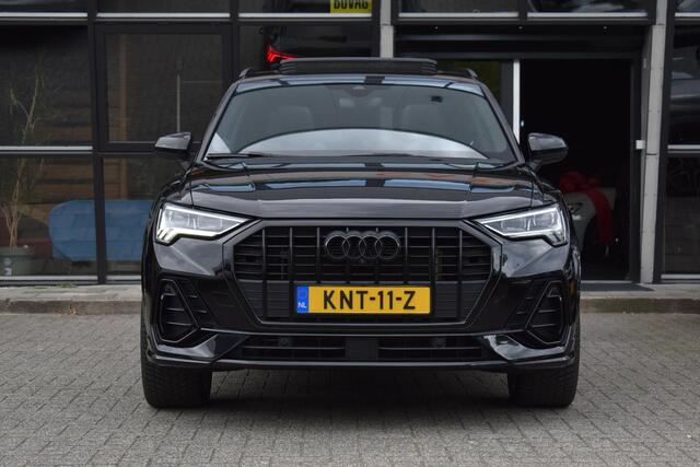 Audi Q3 45 TFSI e 3x S Line Pano Ambiance Keyless SONOS ACC ALLBlackEdition