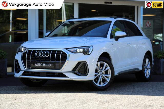 Audi Q3 35 TFSI S line | Panorama | Trekhaak | Sport-chassis