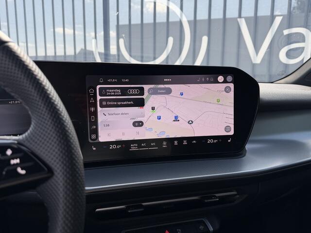 Audi Q3 1.5 TSI e-hybrid 272pk S edition / Panoramadak / Camera / Navigatie