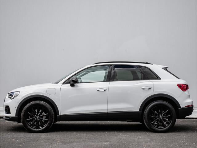 Audi Q3 45 TFSI e 245pk Advanced edition Sportstoelen/ Stoel-stuurverwarming/ Camera/ Navigatie/ Carplay/ Elektr. achterklep/ Adapt. cruise/ Virtual cockpit