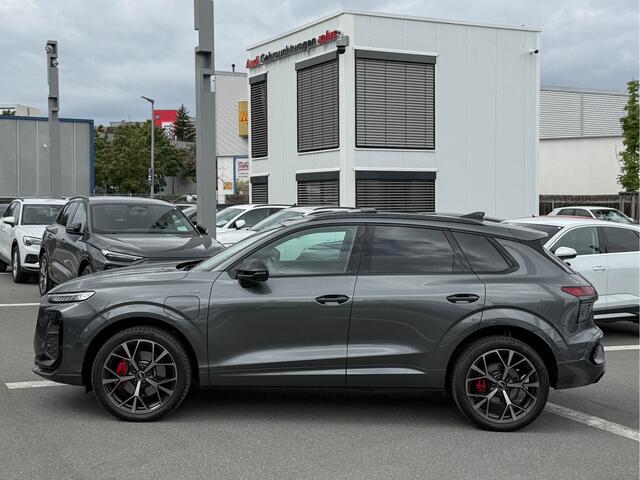 Audi Q3 1.5 e-hybrid 272pk S-Line Pano Sonos Head-Up Motor-Sound Oled Keyless M-Led 20-Inch