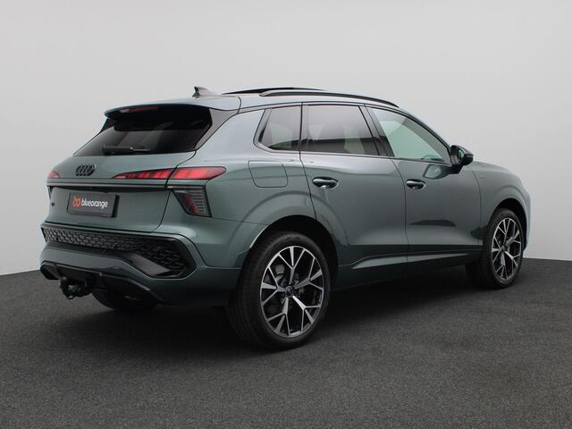 Audi Q3 1.5 200kW e-hybrid S edition 272PK Aut. Panoramadak, Trekhaak, Achteruitrijcamera, Elektr. Achterklep, Optiekpakket Zwart, 20" LM Velgen, Stoel-Stuurverwarming
