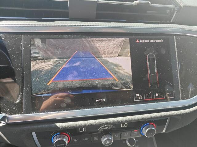 Audi Q3 45 TFSI e 245Pk Advanced Edition / Camera / PDC V+A