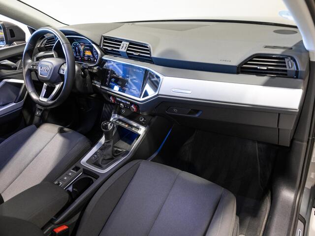 Audi Q3 45 TFSI e Business Edition / 245pk / Keyless / Dodehoek herkenning / Adaptieve cruise control /
