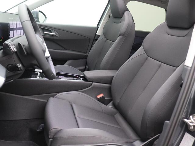 Audi Q3 1.5 e-hybrid Advanced edition 272 PK Panorama Dak, Trekhaak, Navigatie, Keyless, Stoel & Stuurverwarming, Full LED koplampen, 20 inch Velgen Audi Sport