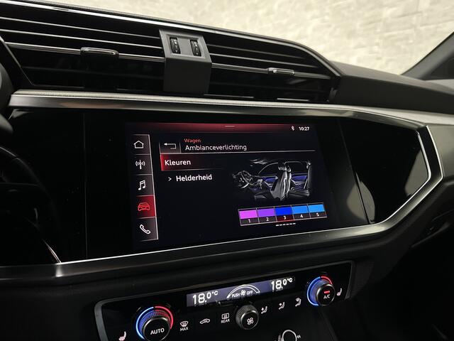 Audi Q3 35 TFSI S-Line | ACC | Trekhaak | Leder | Sportstoelen | Matrix-LED | Standkachel | Sfeerverlichting | Uniek Interieur | Carplay | 20 inch | Audi-Sound | Getint Glas | Lane-Assist | Stoelverwarming | Virtual-Cockpit | Dodehoek |