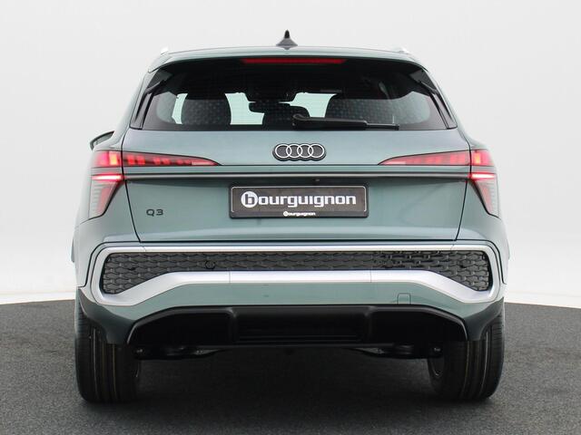 Audi Q3 e-hybrid | S edition | 272 PK Hatchback | 19 inch | Privacyglas | Matrix Led |