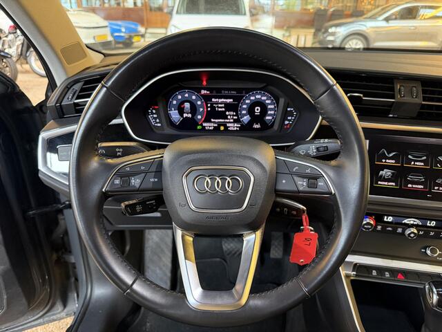 Audi Q3 35 TFSI Advanced Pro Line | Blind Spot | Adaptive |