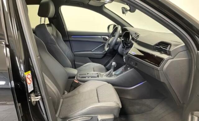 Audi Q3 Sportback 35 TFSI S-line Black Pano Sonos sfeer