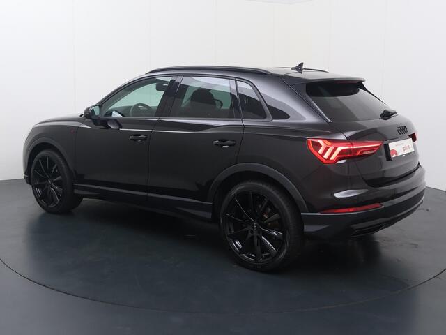 Audi Q3 35 TFSI Advanced edition | 150 PK | Automaat | Trekhaak wegklapbaar | Cruise control | Climate control | LED verlichting | Elektrische achterklep | Navigatiesysteem | Parkeersensoren | Stoelverwarming | Apple Carplay / Android Auto |