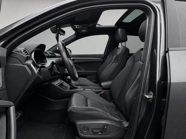 Audi Q3 Sportback 45 TFSIe 245pk S-tronic S Edition · Panoramadak · Lederen Bekleding · Camera · Wegklapbare Trekhaak · Stoelverwarming · Elek. Achterklep · 21'' velgen · Adaptive Cruise Control ·