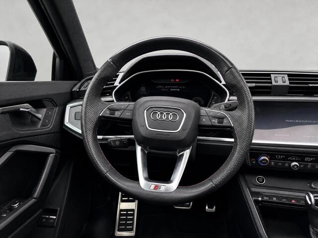 Audi Q3 Sportback 45 TFSIe 245pk S-tronic S Edition · Panoramadak · Lederen Bekleding · Camera · Wegklapbare Trekhaak · Stoelverwarming · Elek. Achterklep · 21'' velgen · Adaptive Cruise Control ·