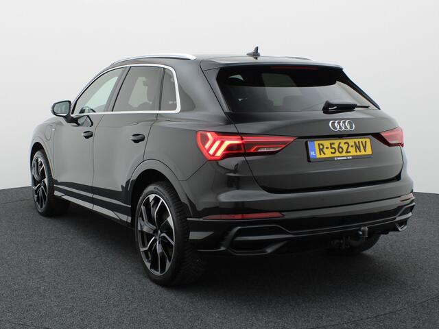 Audi Q3 45 TFSI e S edition | S-line | Trekhaak | Camera | 20'' | Side Assist | Prijs Rijklaar !!