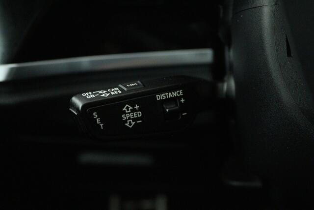Audi Q3 35 TFSI S Line Pro Line (STOELVERWARMING, CAMERA, CRUISE ADAPTIEF, NAVIGATIE)
