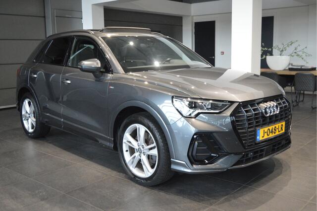 Audi Q3 40 TFSI quattro 2X S-Line Black Style pano trekhaak 190 pk !!