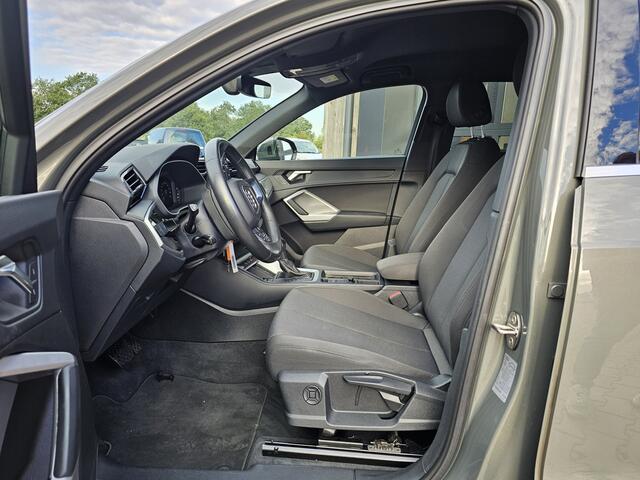 Audi Q3 35 TFSI S Line Pro Line | Automaat | Trekhaak | Stoelverwarming | MMI Plus | Virtual | Elek. achterklep |