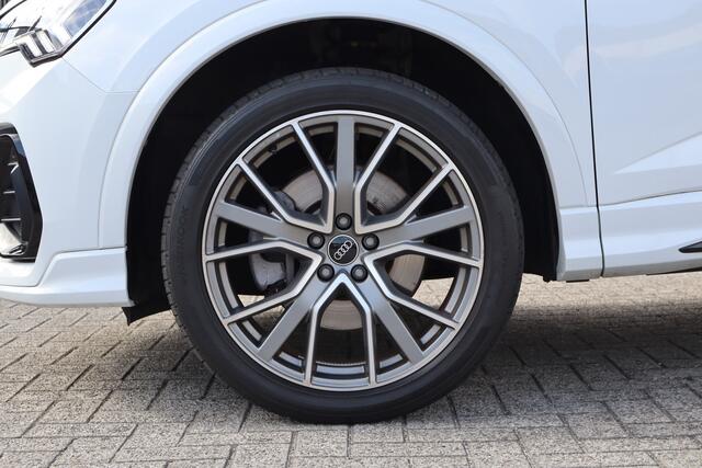 Audi Q3 Sportback 45 TFSI e 3x S-Line/Panoramadak/Stoelverwarming/Apple carplay/Lane assist//Achteruitrijcamera/Adaptieve cruisecontrol/Parkeersensoren/Navigatie